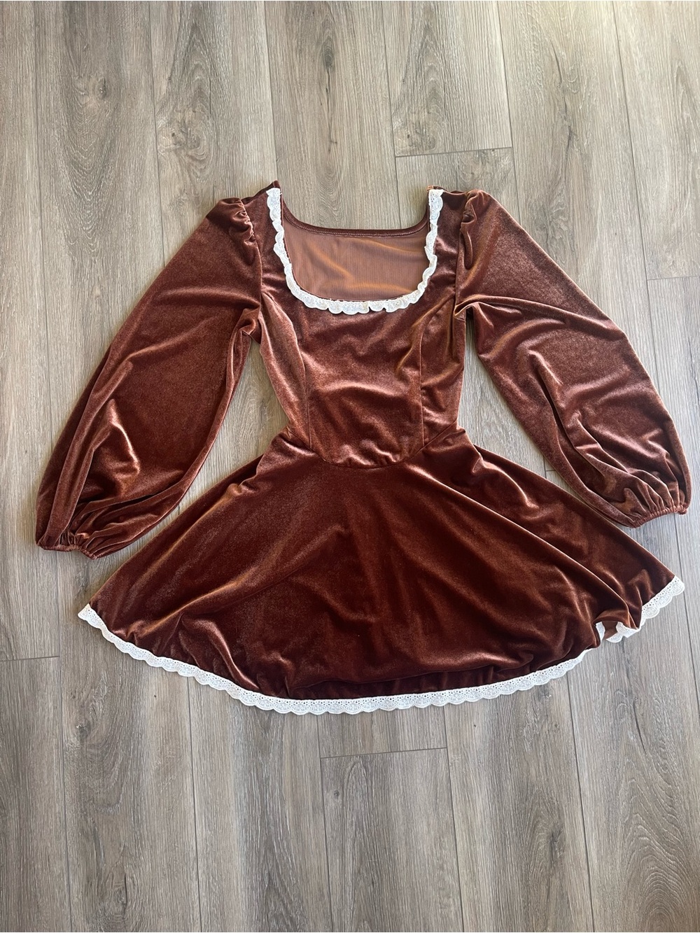 Cider Women’s Long Sleeve Velvet Lace-Trim Skater Dress — Brown